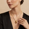 Twist-Shine-Pendant-Necklace