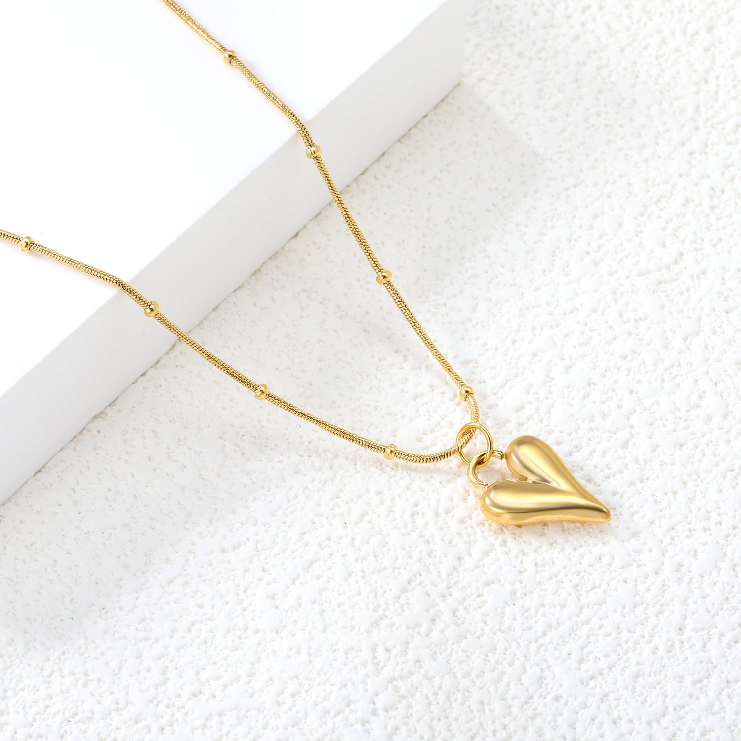 Heartstrings-Charm-Necklace