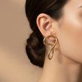 Chic-Curved-Hoop-Earrings