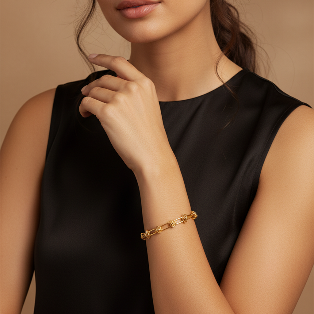 Knotty-Gold-Charm-Bracelet