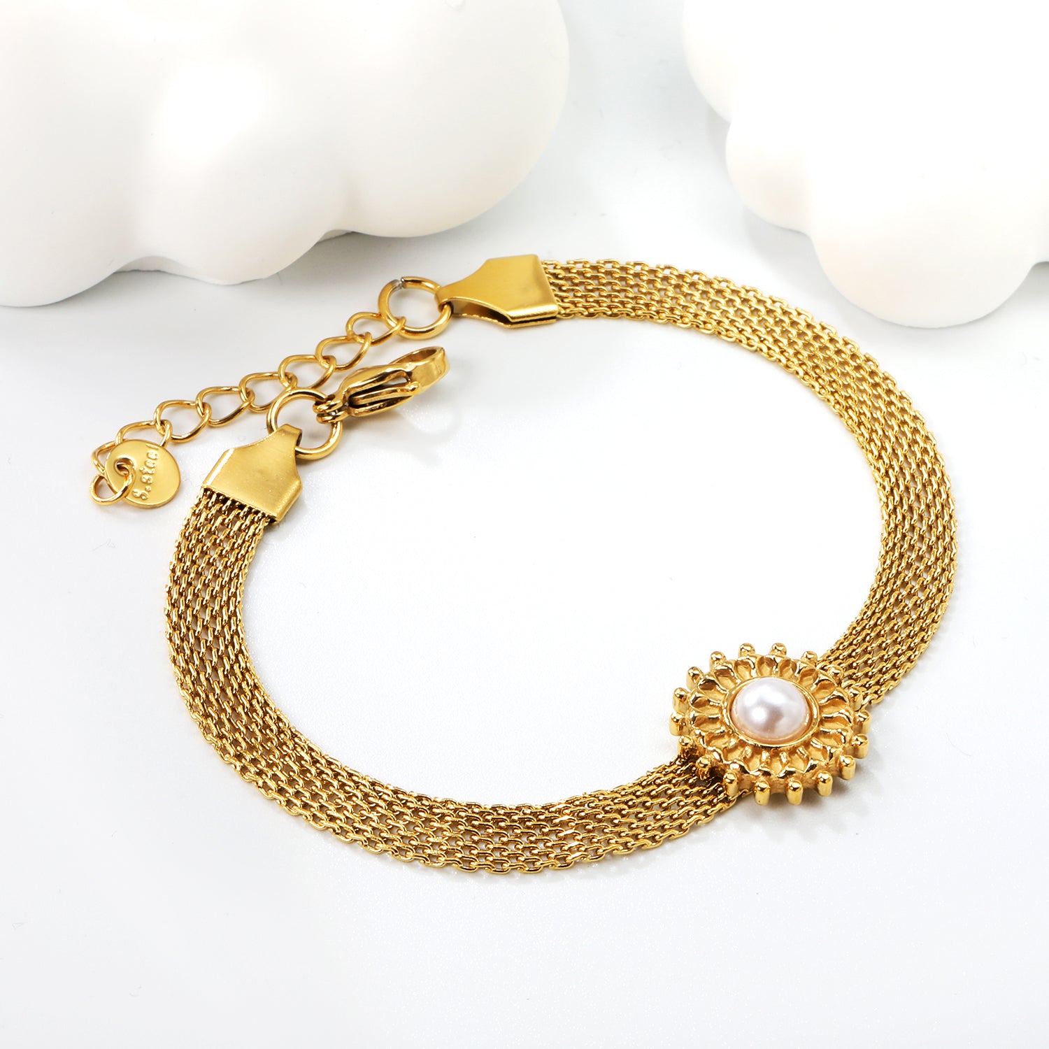 Sunlit-Pearl-Bracelet