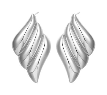 Winged-Geometry-Studs